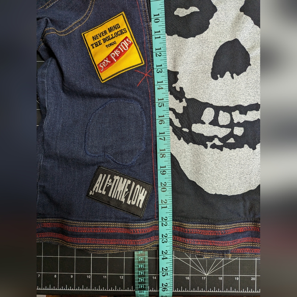 Rocker Jean ๐ค Jacket - Picture 11 of 17
